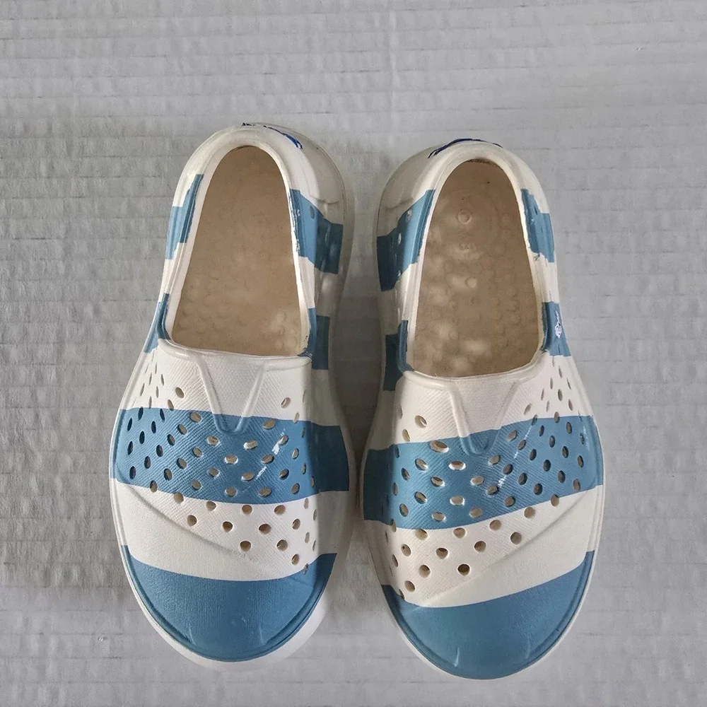 Toms Toddler Sz 6 - white, Argentina baby blue Stripe Slip on Rubber, Water Shoe